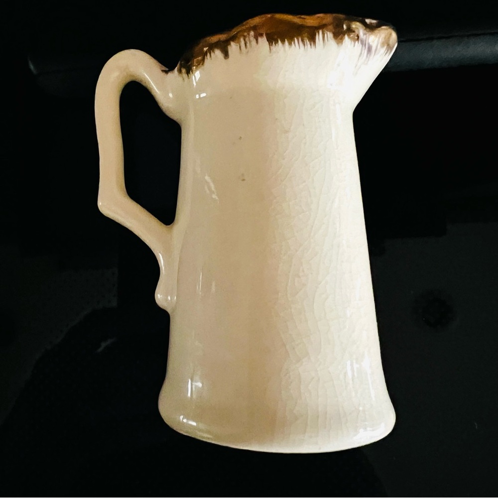 VINTAGE 1960’s JOHN F KENNEDY & FAMILY COMMEMORATIVE CERAMIC PITCHER CREAMER - Picture 2 of 4